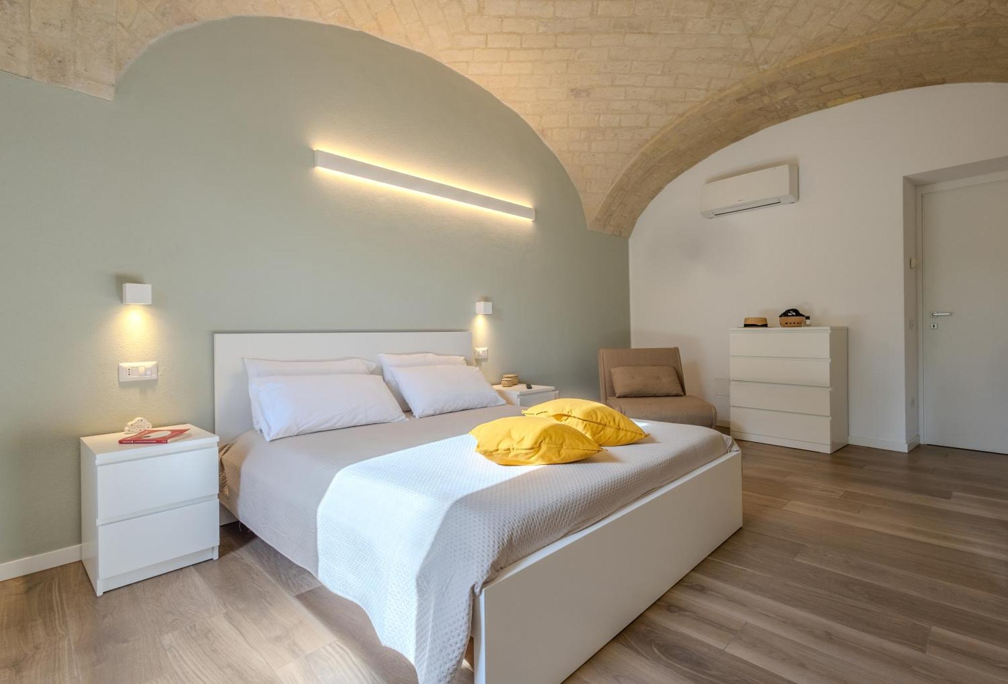 Corso Garibaldi 21 Apartment & Rooms فاستو المظهر الخارجي الصورة