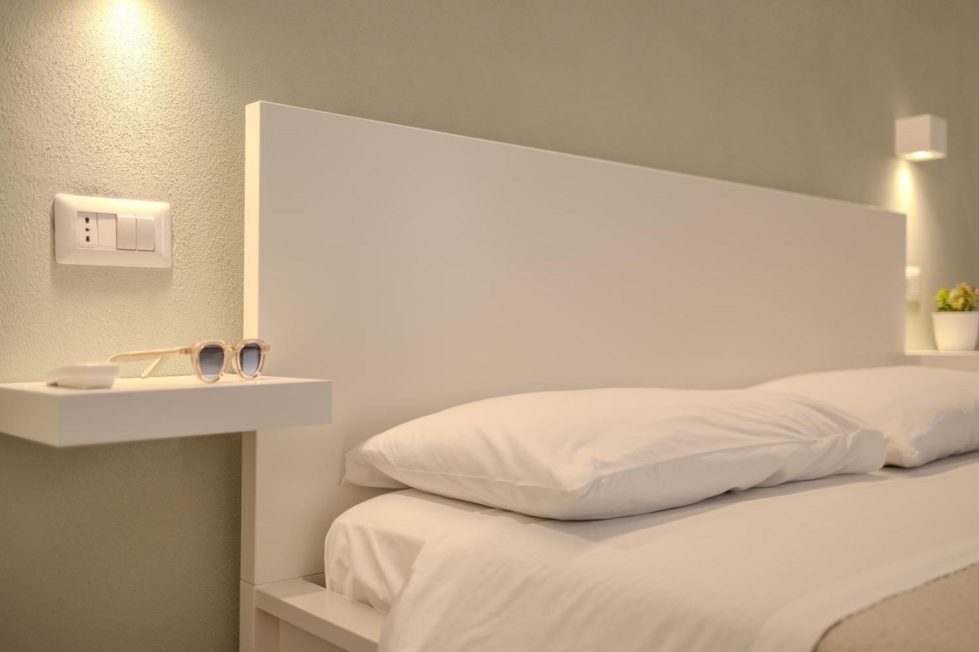 Corso Garibaldi 21 Apartment & Rooms فاستو المظهر الخارجي الصورة