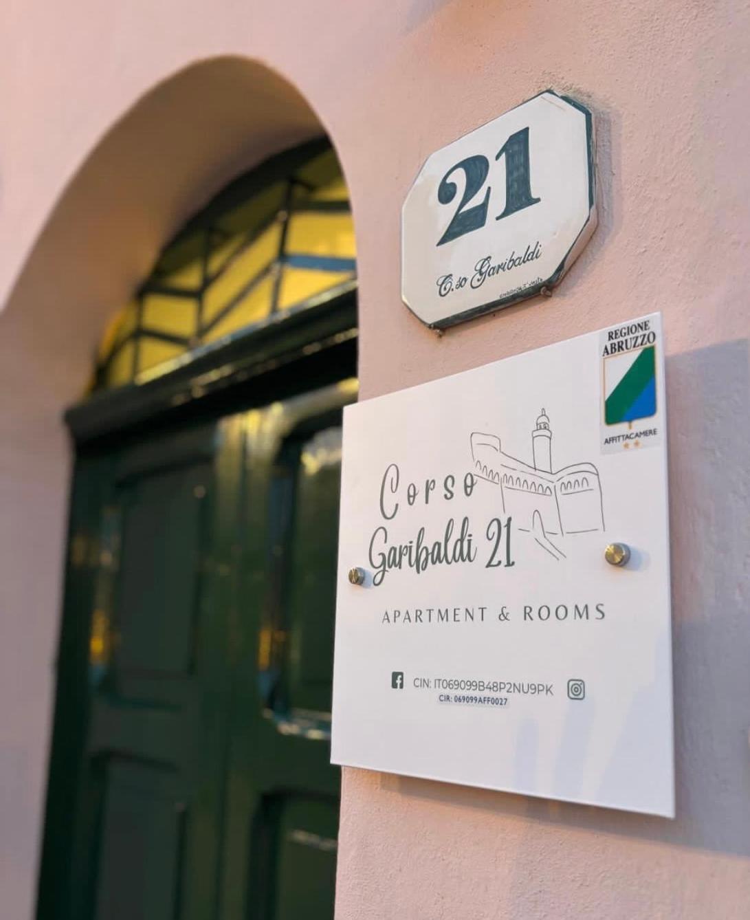 Corso Garibaldi 21 Apartment & Rooms فاستو المظهر الخارجي الصورة